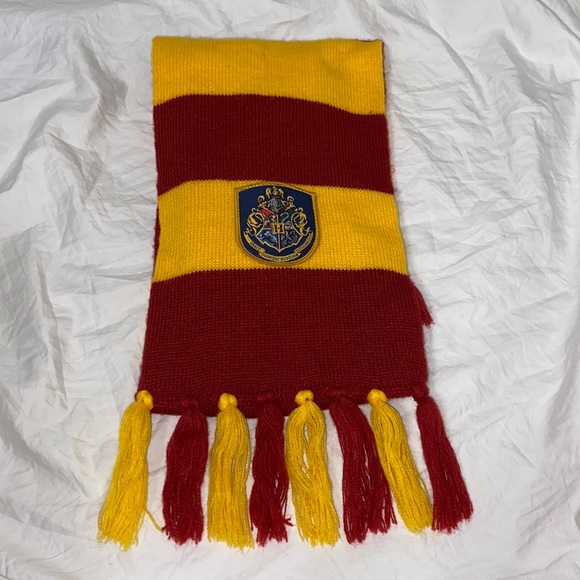 Warner Bros. Other - Kid’s Harry Potter Gryffindor-colored striped scarf. One size.